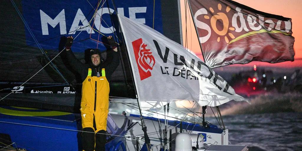 Charlie Dalin su MACIF Santé Prévoyance batte il record del Vendée Globe (Foto Jean-Louis Carli/Alea)